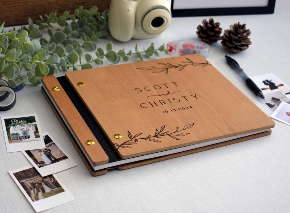 Hölzernes Hochzeits-Gästebuch- – Personalized Guest Book Bewertung und Preis